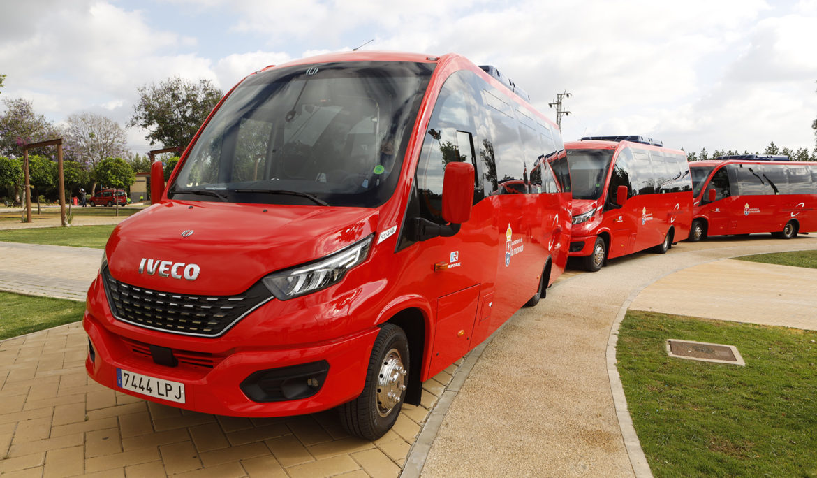 Empresa Ruiz adquiere 3 microbuses que reducen en un 40% la contaminación